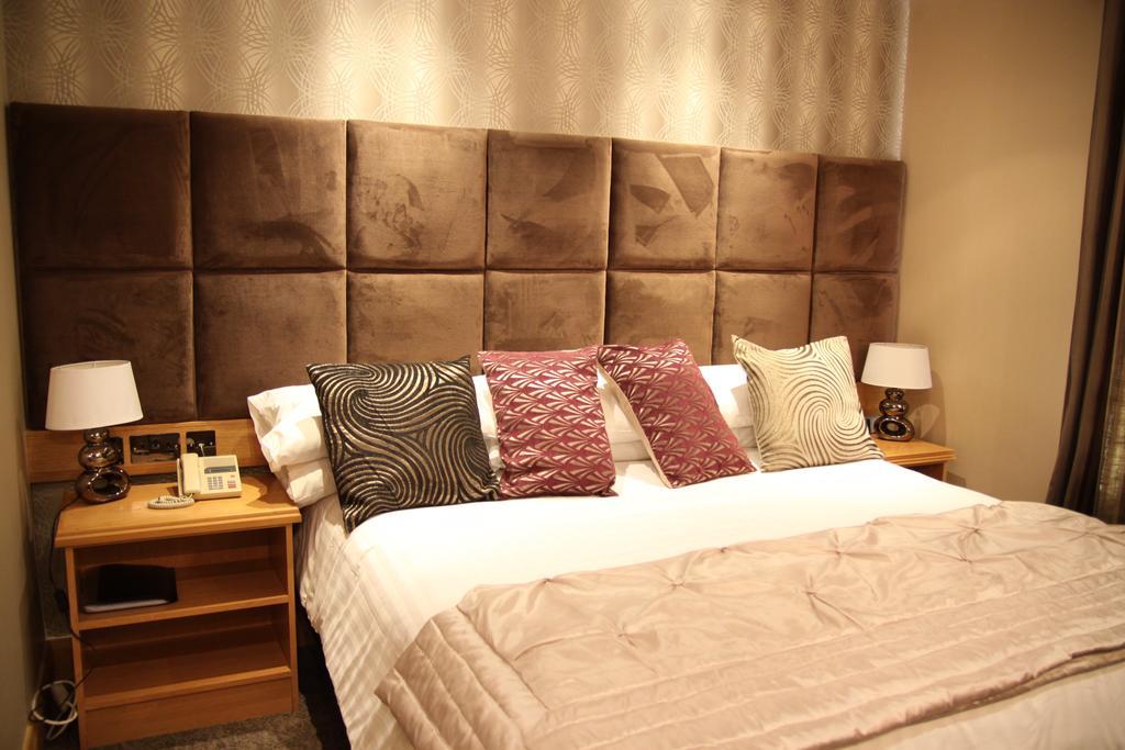 The Royal Hotel Cookstown Rum bild
