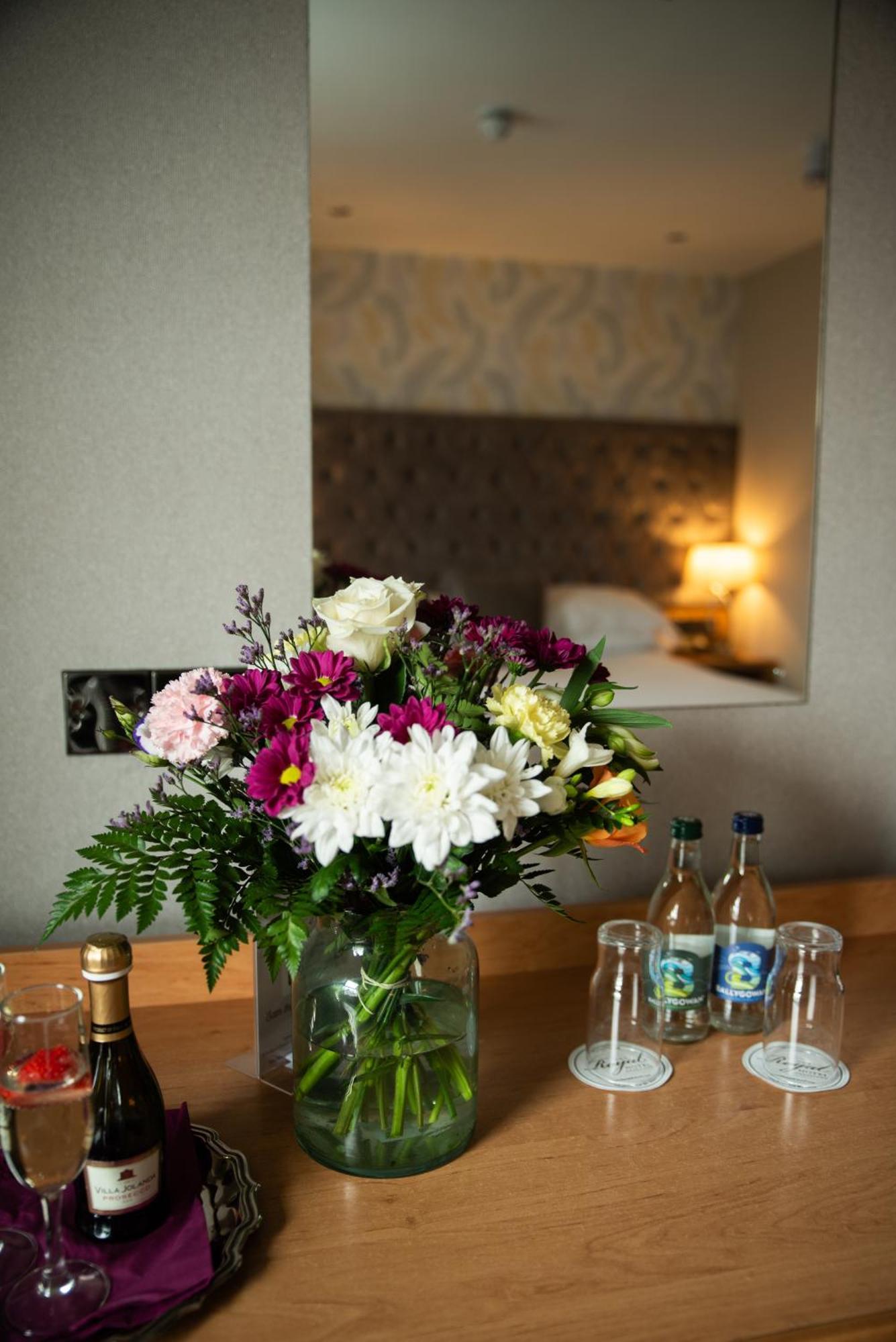 The Royal Hotel Cookstown Exteriör bild